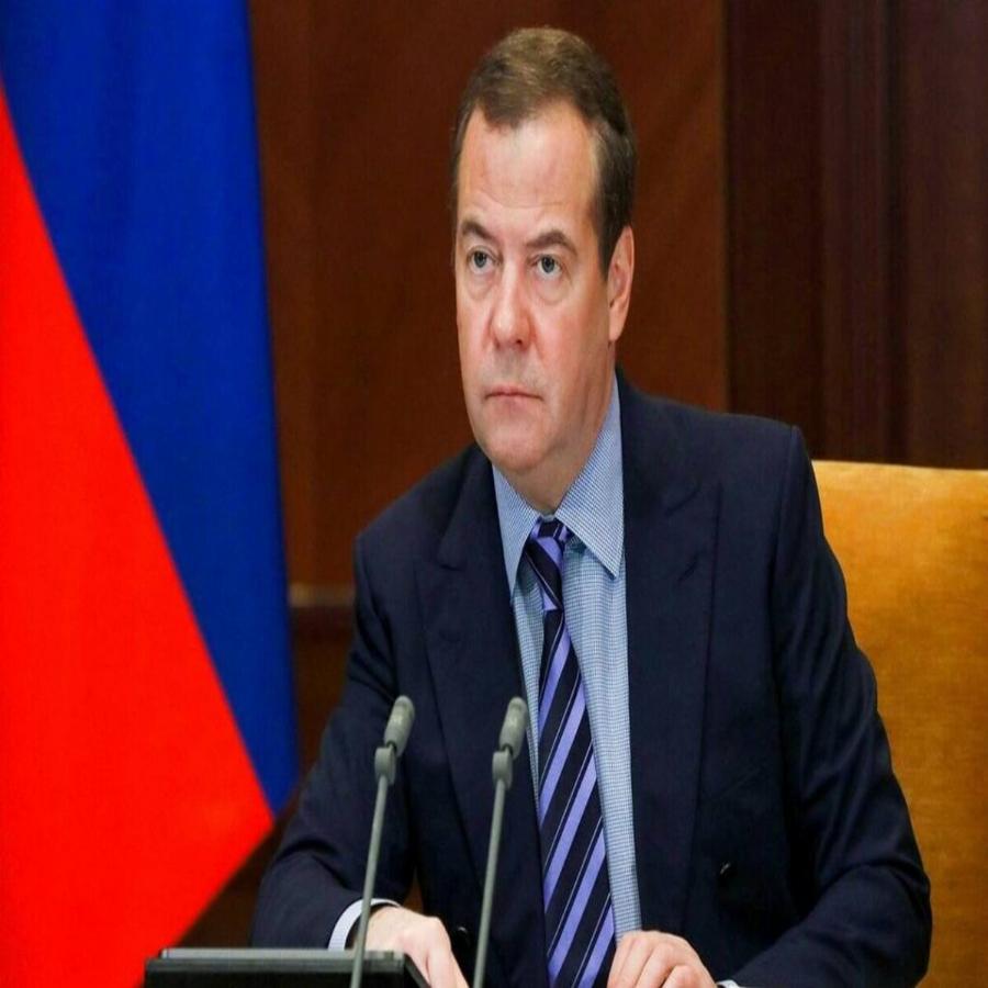 Ντμίτρι Μεντβέντεφ: Εάν το NATO κινηθεί εναντίον της Κριμαίας θα ξεσπάσει ο «Γ΄ Παγκόσμιος Πόλεμος»