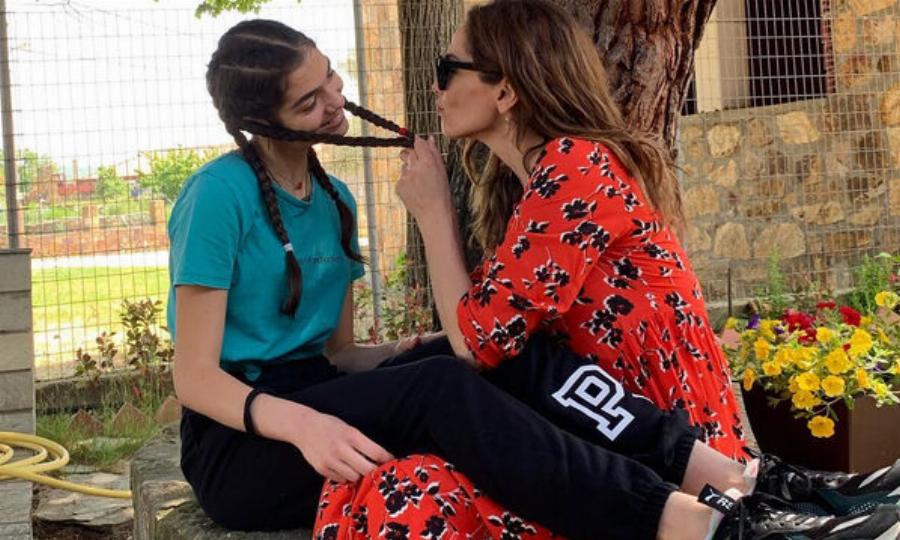 Δέσποινα Βανδή: «Είμαι μια περήφανη και πολύ τυχερή μάνα, δεν θα μπορούσα να έχω καλύτερα παιδιά»