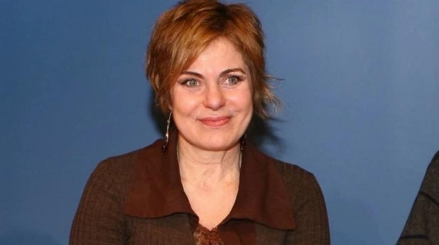 Χρύσα Σπηλιώτη: Οι αξέχαστοι ρόλοι στην τηλεόραση, η δύσκολη σχέση με τη μαμά της, το τραγικό και άδοξο τέλος στο Μάτι