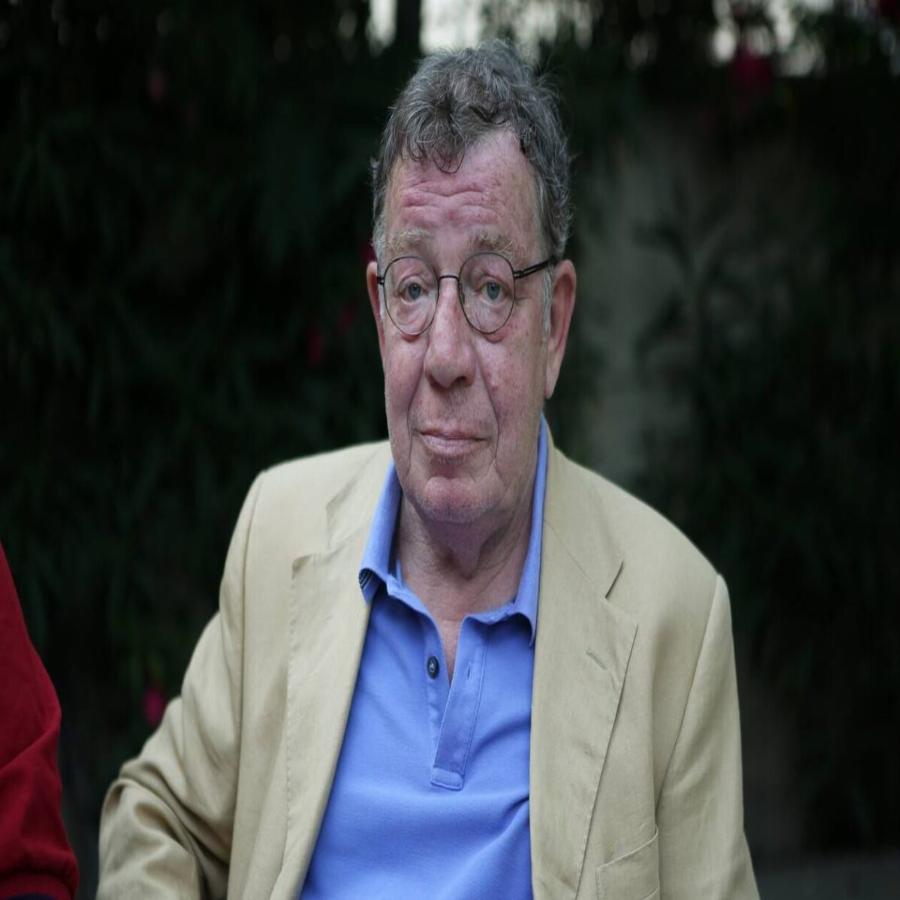 Ηλίας Νικολακόπουλος: Πέθανε ξαφνικά από ανακοπή καρδιάς την ώρα που κολυμπούσε στην Σύρο