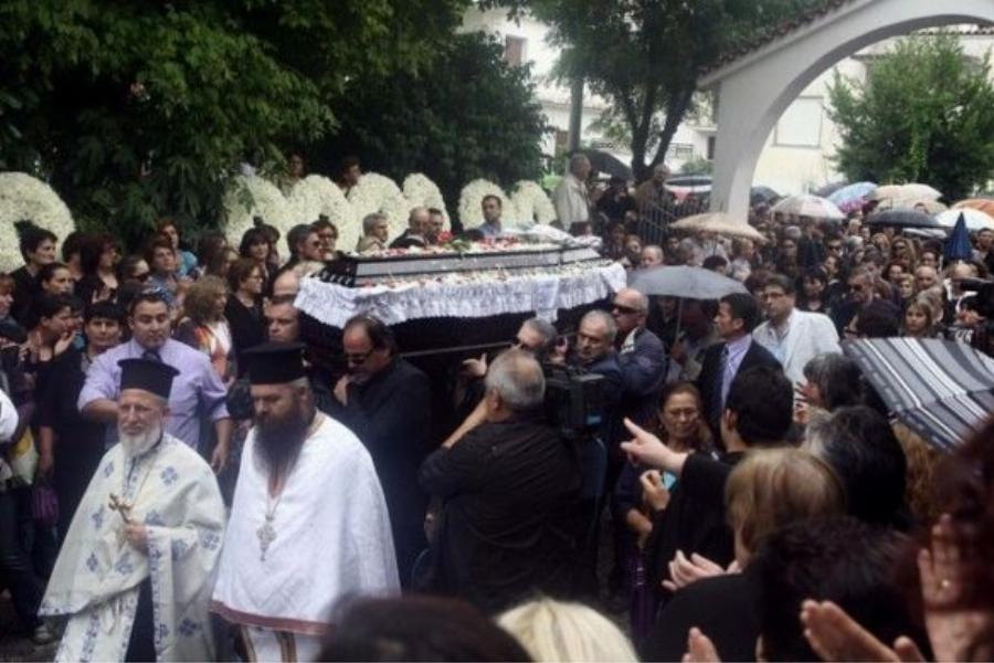 Νίκος Σεργιανόπουλος: Το λάθος που του στοίχισε τη ζωή, η άγρια δολοφονία, η πρωτοφανής κηδεία και το απαράδεκτο εξώφυλλο γνωστής εφημερίδας