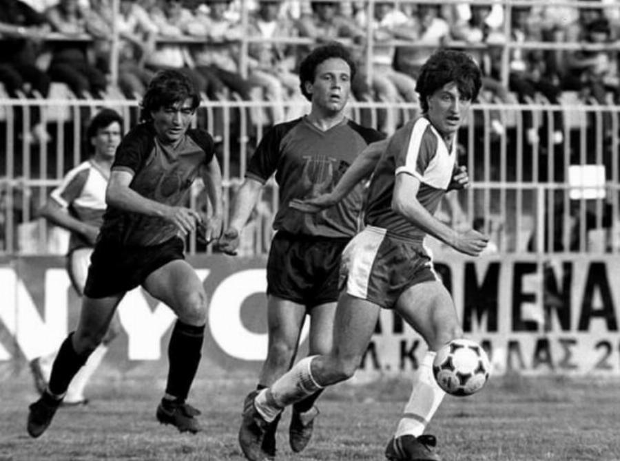 Νίκος Τσιαντάκης: Το παρατσούκλι «Κουταλάς», η αγάπη για την μπάλα, η διεθνής καριέρα και το πτυχίο Πανεπιστημίου στα 48 του έτη