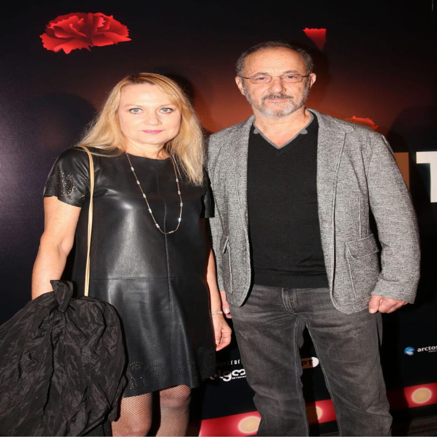 Σήφης Μάινας: Πρόκειται για τον γιο του Στέλιου Μάινα – Είναι και αυτός σκηνοθέτης και τους μοιάζει πολύ