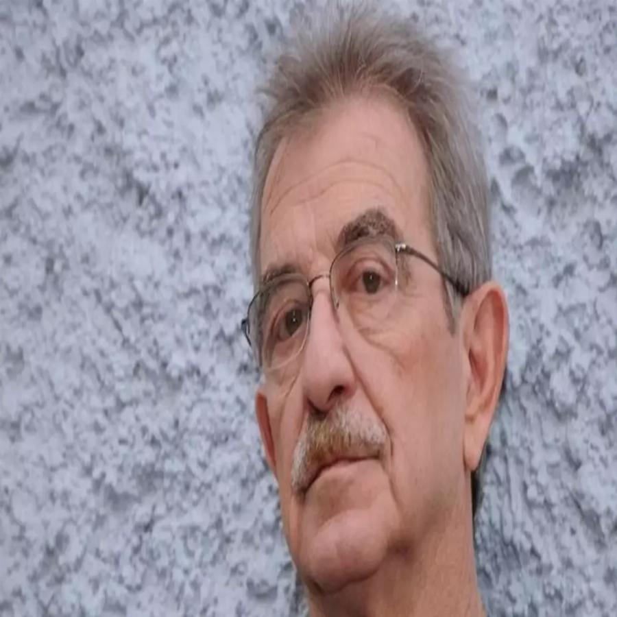 Θανάσης Παπαδόπουλος: Ο ρόλος του τεντιμπόι, το πραγματικό λιντσάρισμα, το κούρεμα που τον καθόρισε και το μπέρδεμα σε μια ταινία