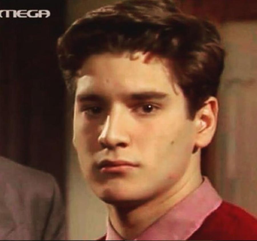 Χριστόφορος Παπακαλιάτης: Τα παιδικά χρόνια, η δουλειά από τα 16, η κατάθλιψη και η ψυχοθεραπεία