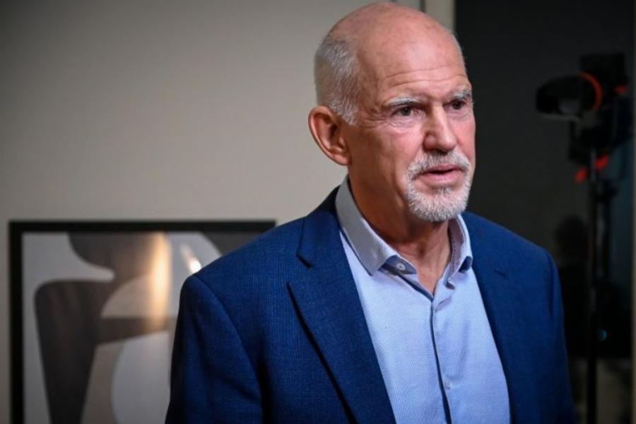 «Καλημέρα Ήλιε»: Ο Γιώργος Παπανδρέου το παίζει στην κιθάρα στη μητέρα του Μαργαρίτα