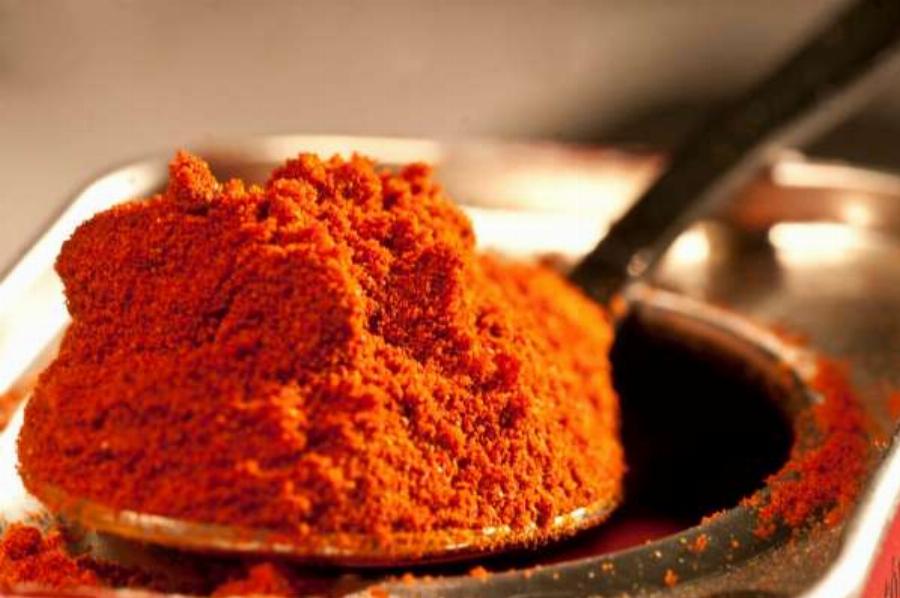 Κατσαρίδες: Με μόλις μια κουταλιά θα τις εξαφανίσεις για μήνες από το μπάνιο σου