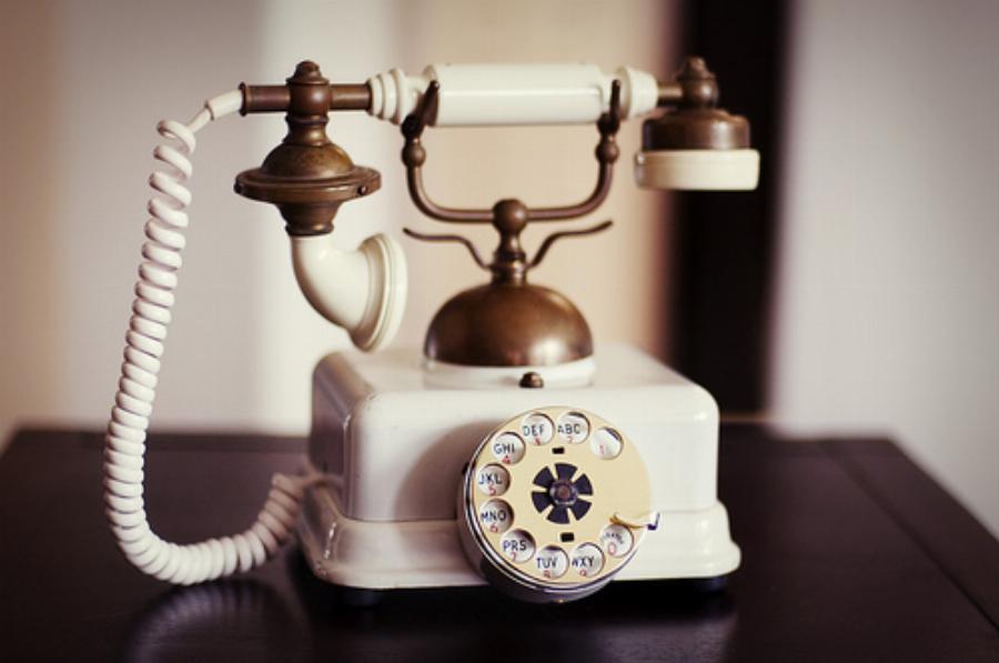 Θυμάσαι τότε; Στη γενιά που μεγάλωσε με σταθερό τηλέφωνο