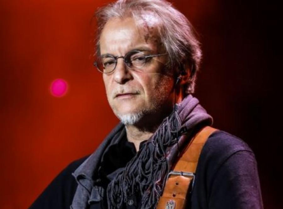 «Το να μιλάς για πουτ…, ναρκωτικά και μαύρα λεφτά εμένα δεν μου μοιάζει για τραγούδι» λέει ο Μίλτος Πασχαλίδης