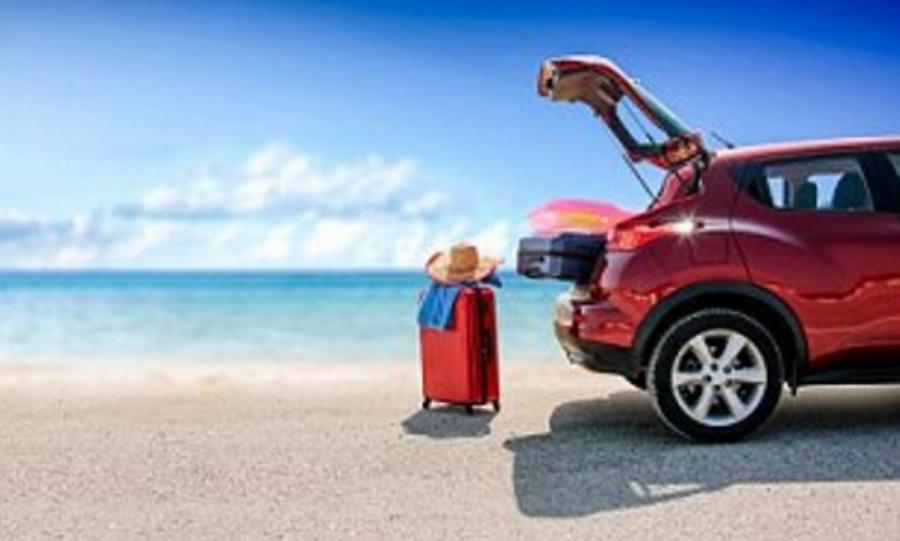 Zευγάρι Γάλλων αναγκάστηκε να πληρώσει 5.000 ευρώ για «ζημιά» στον συμπλέκτη ενοικιαζόμενου Ι.Χ. στη Σαντορίνη