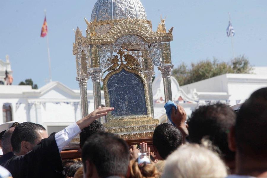 Τα θαύματα της Μεγαλόχαρης στους πονεμένους – Παναγία της Τήνου