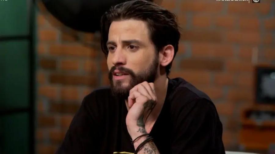 Αναστάσιος Ράμμος: «Αν πάω με άλλη γυναίκα θα πω στη σχέση μου “θες να έρθεις κι εσύ;”»