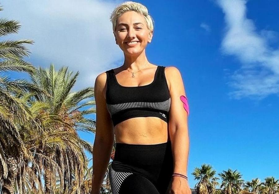 «Βγήκα! Βγήκα! Βγήκα! Λίγο πριν τα γενέθλια μου βγήκα! Kερδίζω τη ζωή μου ΞΑΝΑ!»