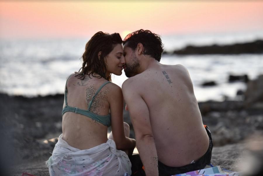 Δίπλα δίπλα στο χειρουργείο: Η συγκλονιστική τελευταία σκηνή της φετινής σεζόν του «Σασμού» που θα καθηλώσει