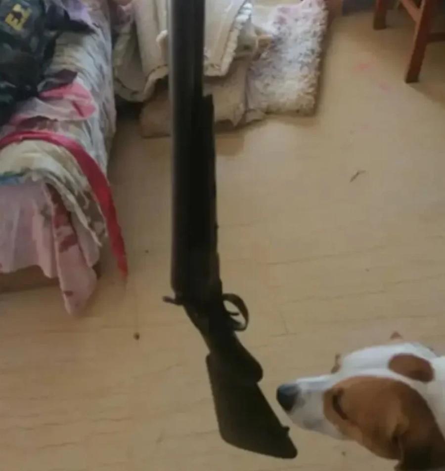 Περιστατικό στην Βουλή: Αυτός είναι ο άντρας που πήγε να μπει στην ελληνική Βουλή με καραμπίνα