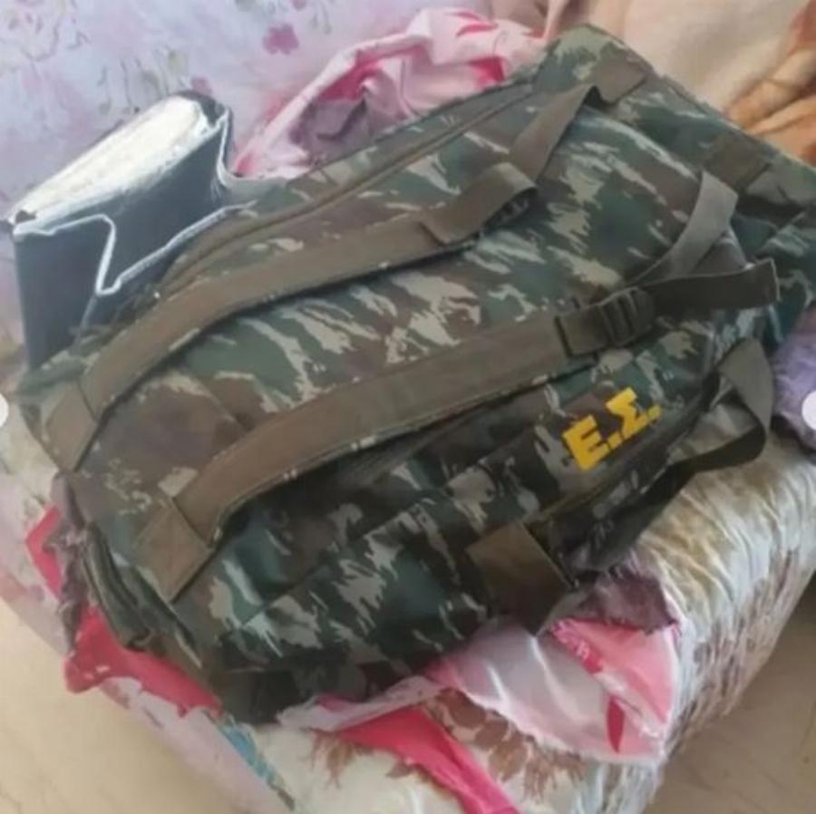 Περιστατικό στην Βουλή: Αυτός είναι ο άντρας που πήγε να μπει στην ελληνική Βουλή με καραμπίνα