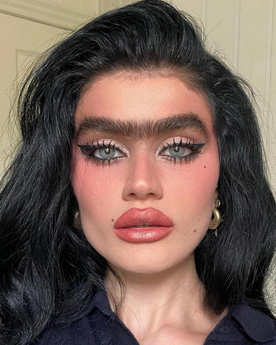 Σοφία Χατζηπαντέλη:  Η καταγωγή της, η διεθνής καριέρα, τα ενωμένα φρύδια και η νέα κριτής του GNTM