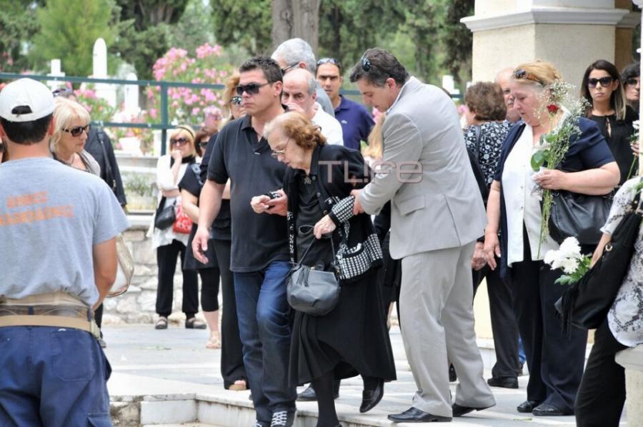 Σωτήρης Βάγιας: Οι 15 βιντεοταινίες, η αναγνώριση στο «Καλημέρα Ζωή», το έμφραγμα στο αυτοκίνητό και ο πρόωρος θάνατος στα 53