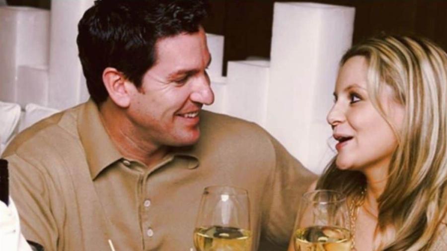 «Είμαι 55 ετών, ο άντρας της κόρης μου με φλερτάρει και μου αρέσει πολύ. Με ιντριγκάρει το απαγορευμένο»