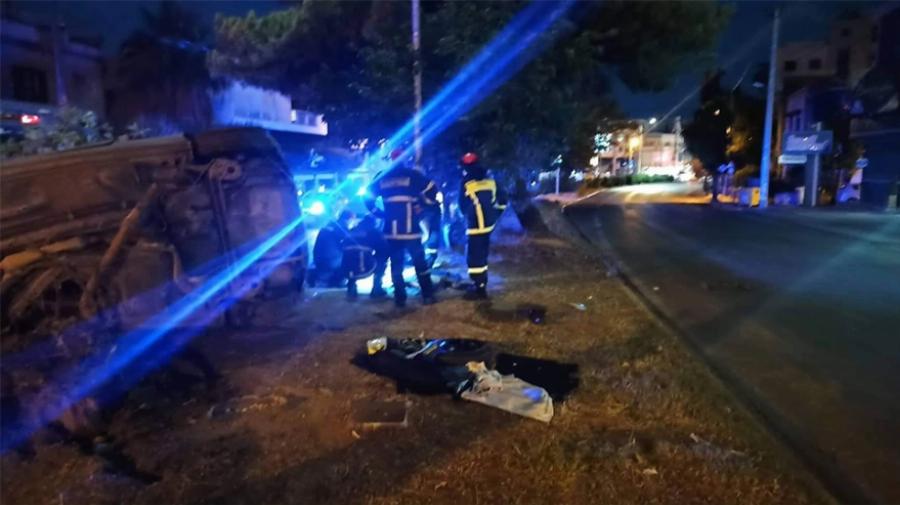 «Τέτοιο μπαμ που έγινε, ξεριζώθηκε το δέντρο»: Νεκρός 18χρονος σε φριχτό τροχαίο στο Χαλάνδρι