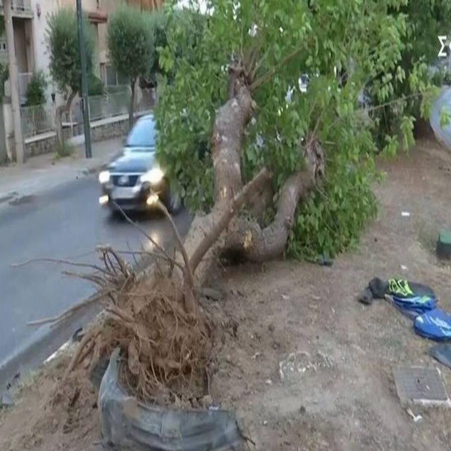 Χαλάνδρι: Φρικτό τροχαίο δυστύχημα με θύμα έναν 18χρονο