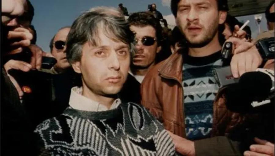 Δημήτρης Βακρινός: Ο «άνθρωπος της καρπαζιάς» που έγινε ο πρώτος μανιακός δολοφόνος της Ελλάδος