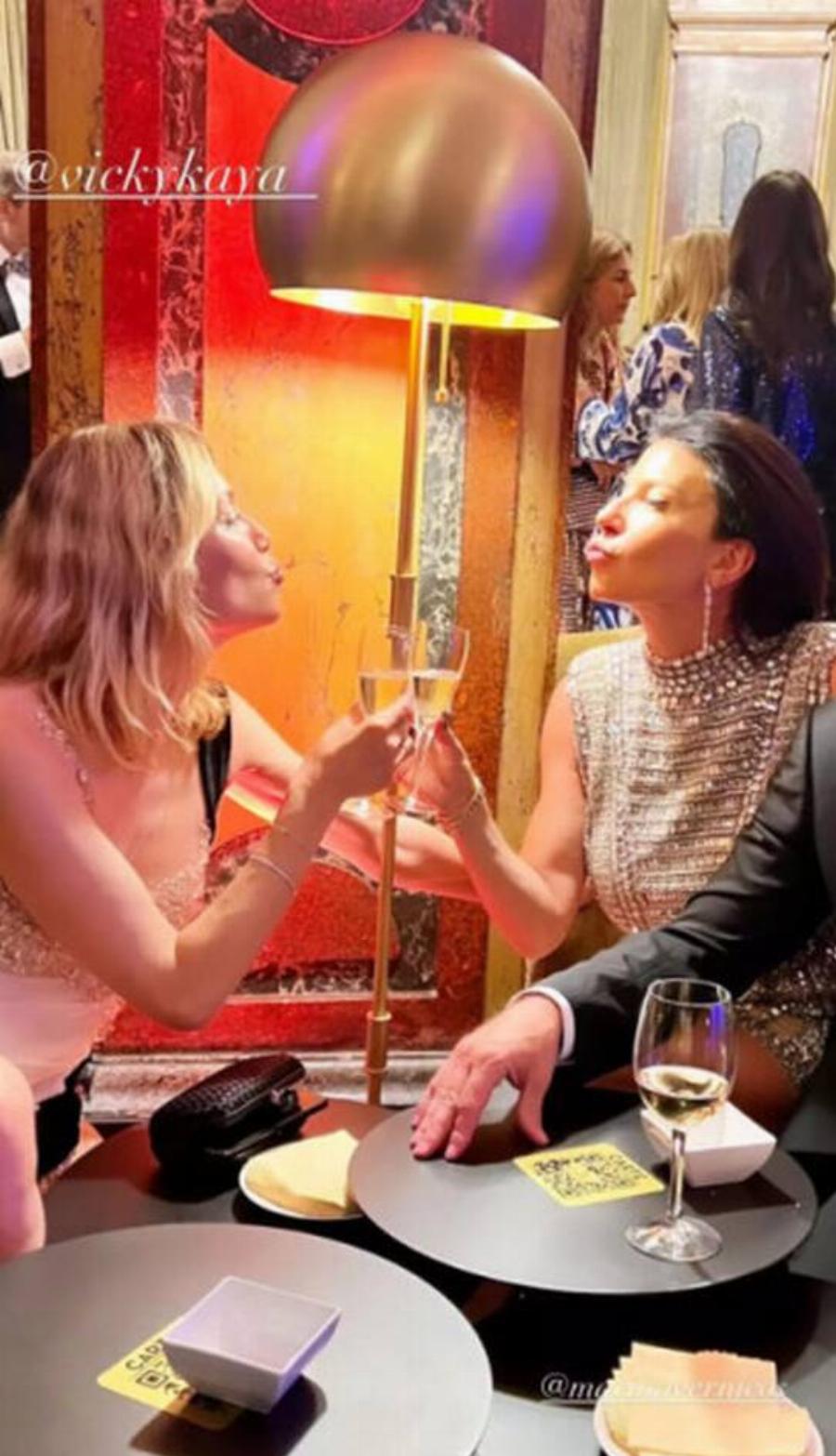 Βαπτίζει τον γιο της στο Μονακό η Βίκυ Καγιά