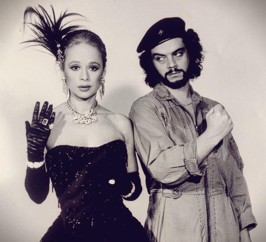 Βλάσσης Μπονάτσος: Η μεγάλη καλλιτεχνική πορεία, ο Γαρύφαλλος, τα ναρκωτικά και το πρόωρο φινάλε στα 55