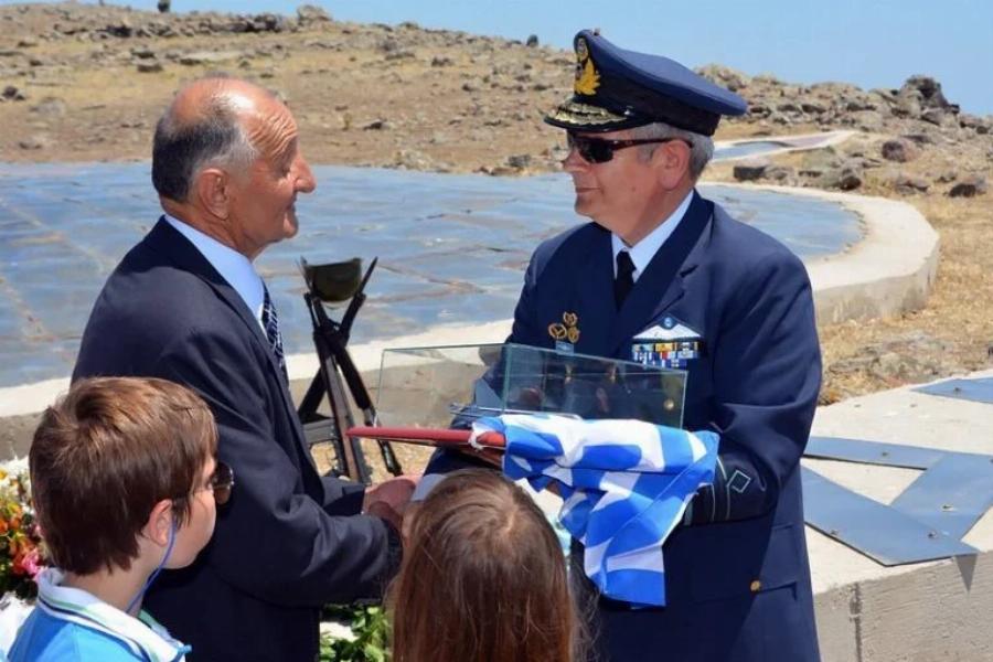 Ο πρώτος νεκρός Έλληνας πιλότος σε αερομαχία στο Αιγαίο – H ιστορία του Νίκου Σιαλμά