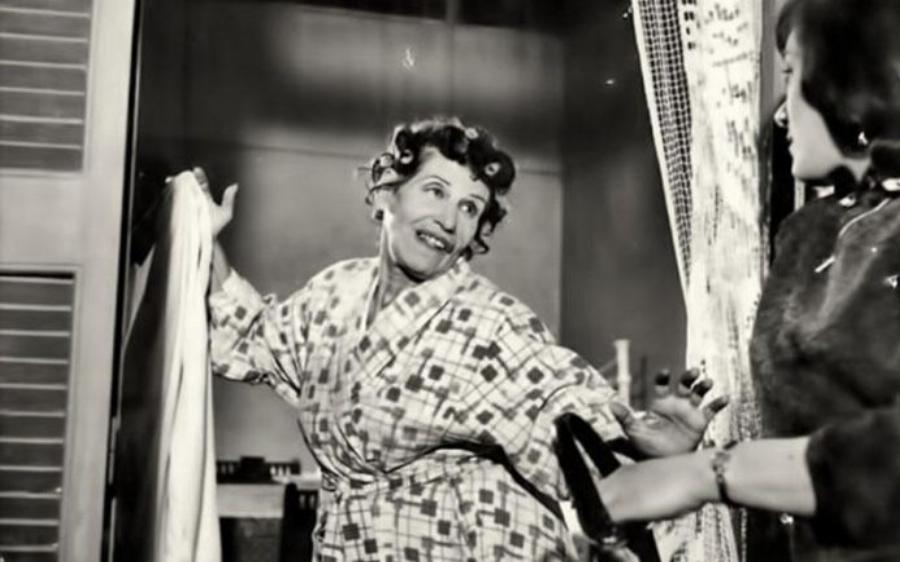 Γεωργία Βασιλειάδου: Τα φτωχικά παιδικά χρόνια,  η εργασία στα 7, ο δύσκολος γάμος, το τέλος της καριέρας και ο θάνατος από βρογχικό άσθμα