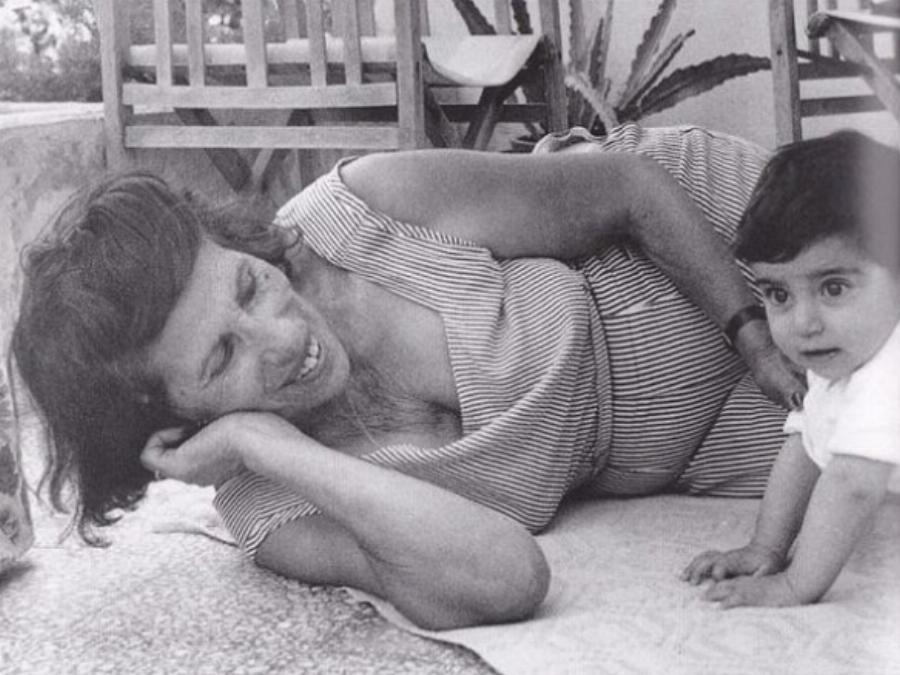 Γεωργία Βασιλειάδου: Τα φτωχικά παιδικά χρόνια,  η εργασία στα 7, ο δύσκολος γάμος, το τέλος της καριέρας και ο θάνατος από βρογχικό άσθμα