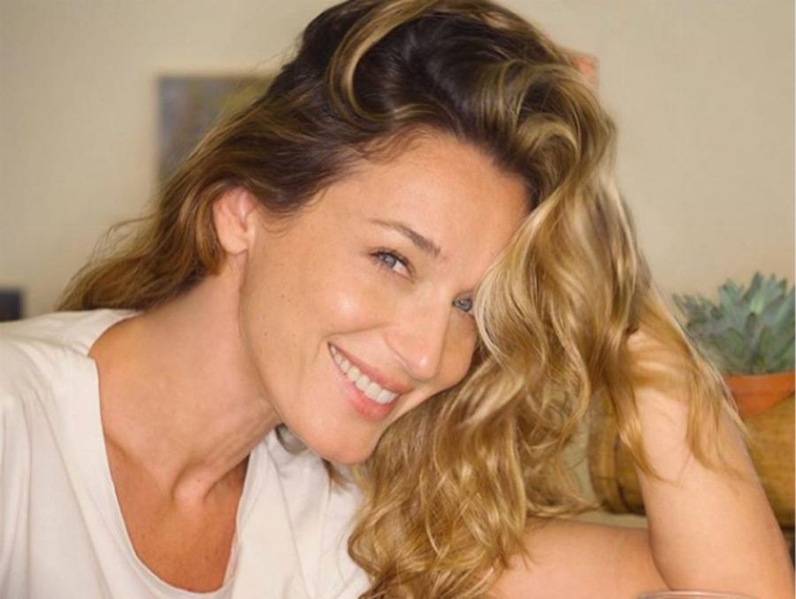 Kάτια Ζυγούλη: Το έξυπνο κόλπο για την οργάνωση και το ξεκαθάρισμα στις ντουλάπες των 4 παιδιών της