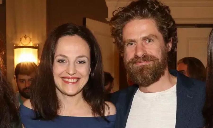 Δημήτρης Λάλος: Τα δύσκολα χρόνια στη Γερμανία, η απόφαση να γίνει ηθοποιός και η πανέμορφη σύζυγος του