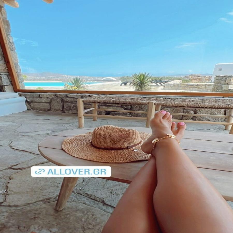 Στιγμές χαλάρωσης στο νησί των ανέμων: Διακοπές για γερά πορτοφόλια στη Μύκονο για την Αθηνά Οικονομάκου με τα παιδιά και τη μητέρα της