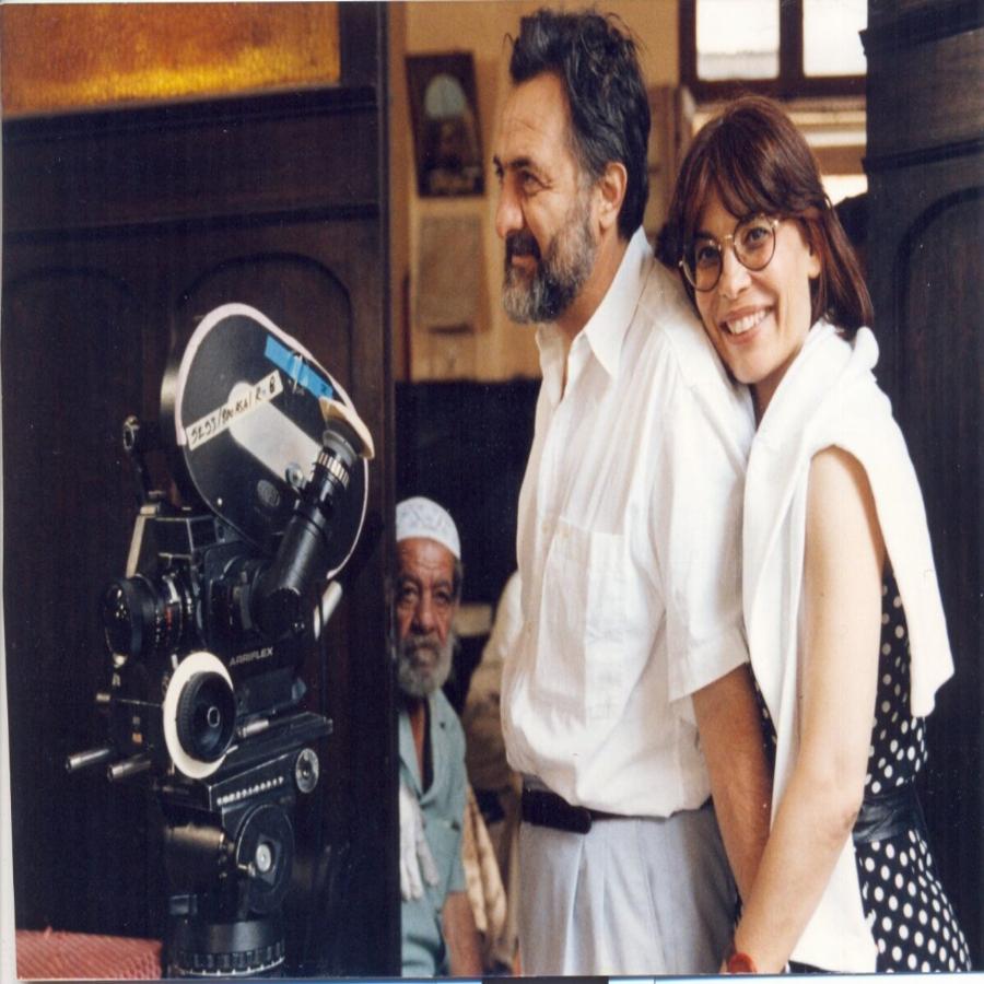 Γιάννης Σμαραγδή: Βυθισμένος στον απόλυτο θρήνο – Έφυγε σήμερα από την ζωή η σύζυγος του Ελένη