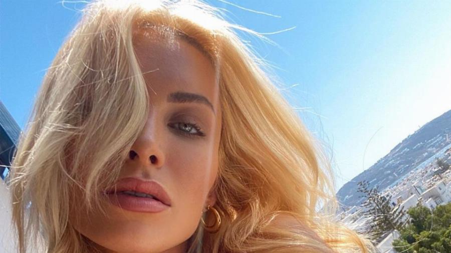 Κατερίνα Καινούργιου: Αυτός είναι ο εντυπωσιακός αδερφός της, Πάνος Καινούργιος – Το σπάνιο φωτογραφικό στιγμιότυπο