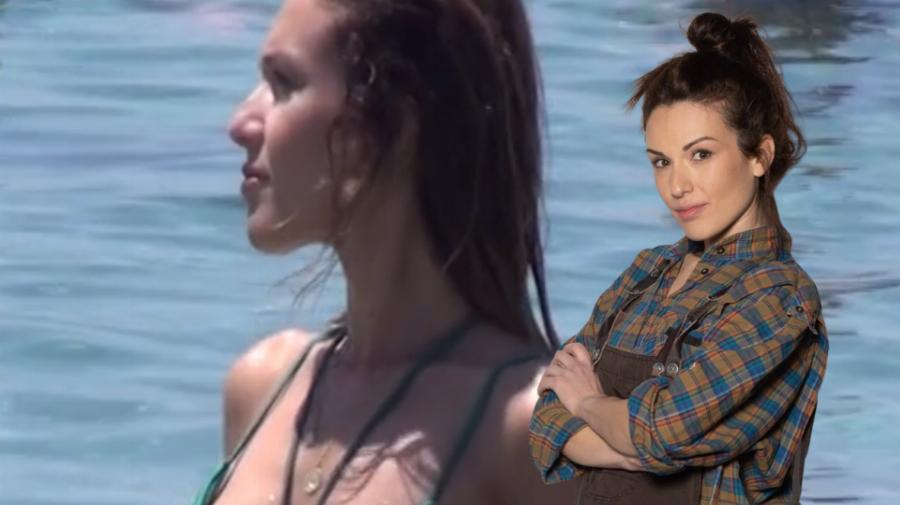 «Αναστέναξαν» τα σοκάκια της Μυκόνου: Μόλις κατάλαβαν ποια είναι στην θάλασσα όλα τα βλέμματα «καρφώθηκαν» πάνω της