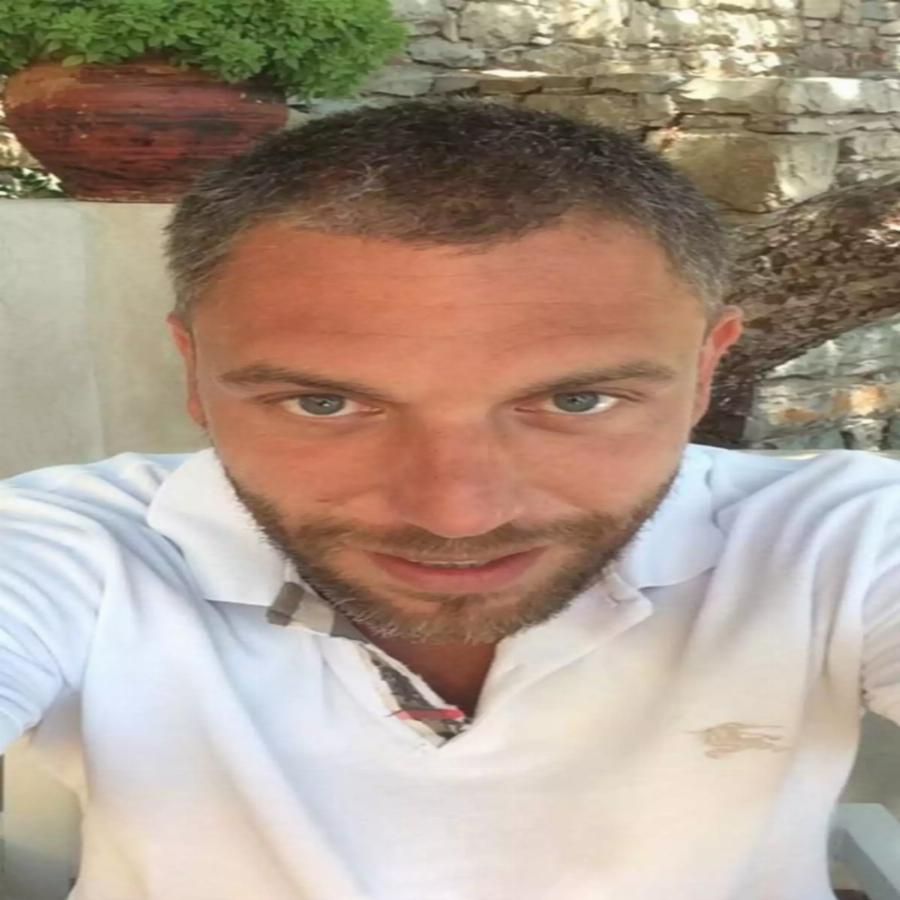 Πανέμορφος και επιτυχημένος: Αυτός είναι ο σύντροφος της Ευαγγελίας Αραβανή – Είναι γόνος οικογένειας με super market