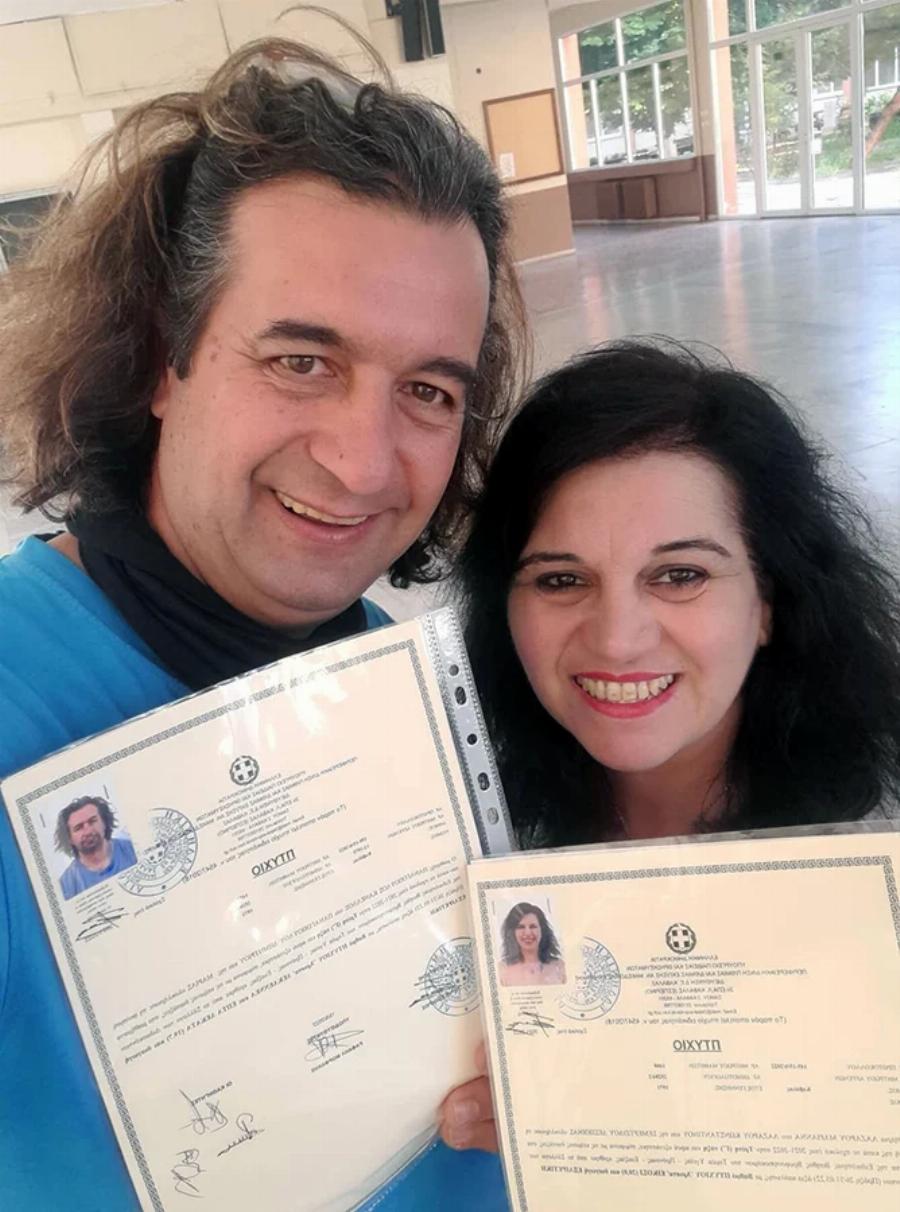 Πολλά συγχαρητήρια: 50χρονη μητέρα 6 παιδιών ξανάγινε μαθήτρια, πέρασε στην Ιατρική και έκανε το όνειρό της πραγματικότητα