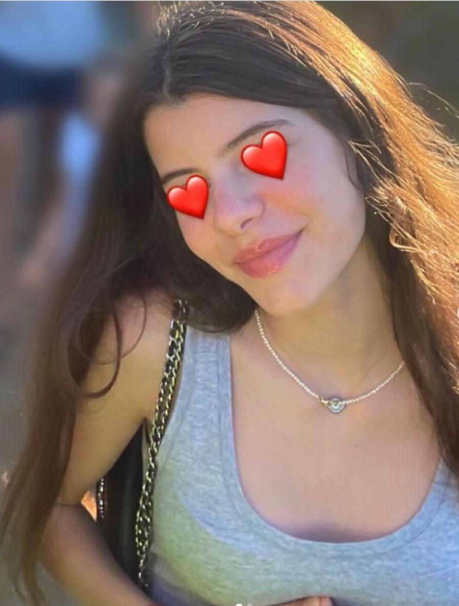 «Είναι ίδια εγώ»: Η Ελένη Μενεγάκη έχει μόνο μία σωσία και αυτή είναι η 14χρονη Βαλέρια – Μαμά και κόρη μοιάζουν σαν δύο σταγόνες νερό