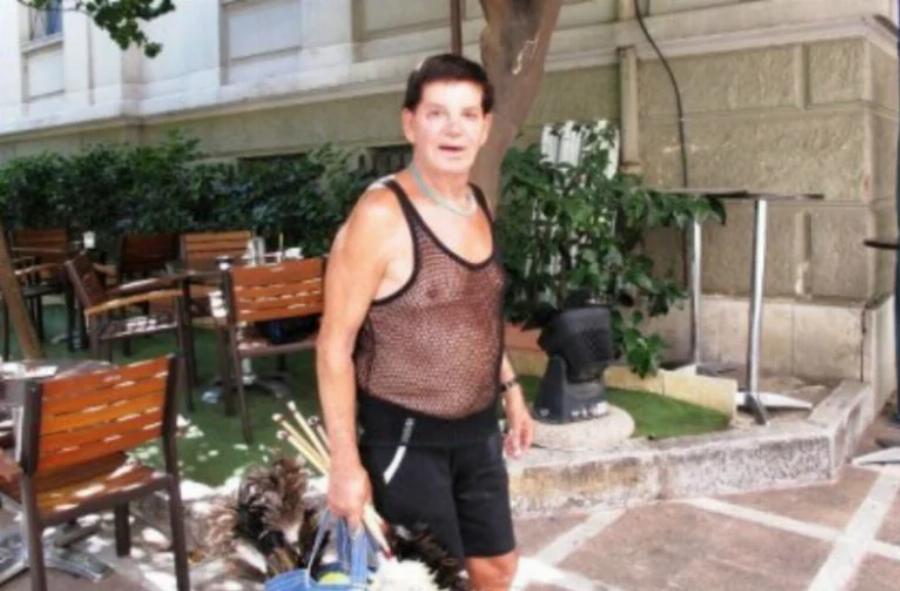 Έφυγαν αθόρυβα χωρίς κανείς να τους πάρει χαμπάρι: 32 αγαπημένοι διάσημοι Έλληνες που έφυγαν από κοντά μας τον τελευταίο χρόνο