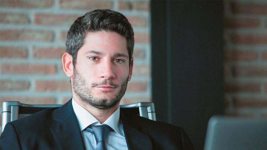 Ποιος είναι ο σύζυγος της Εριέττας Κούρκουλου, Βύρων Βασιλειάδης: Τα δύσκολα παιδικά χρόνια και η απώλεια των γονιών του