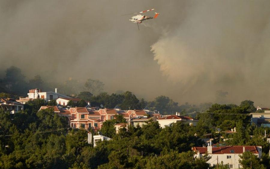 O Γρηγόρης Πετράκος ξεσπάει μετά την καταστροφή του σπιτιού του: «Γι’ αυτό δεν έφυγα ρε σατανάδες»