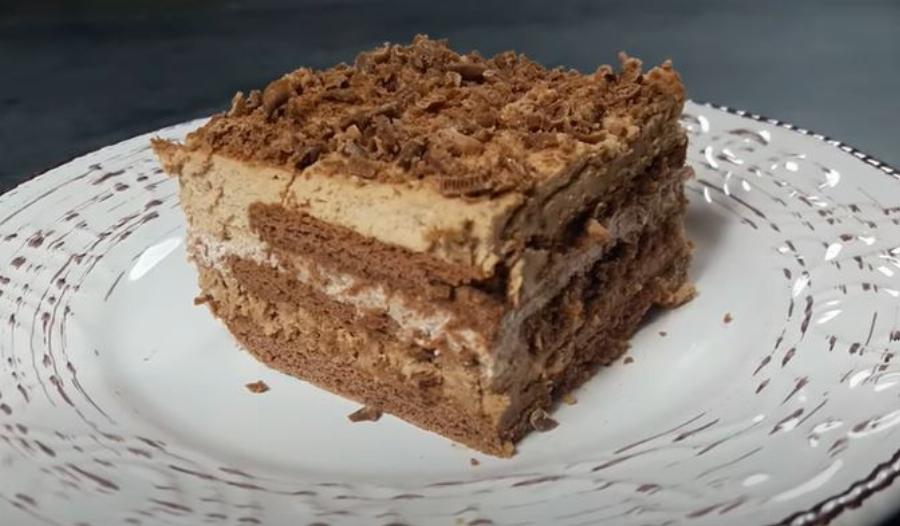 Ονειρικό γλυκό ψυγείου μόνο με 5 ευρώ: Μπισκοτένιο, δροσιστικό και έτοιμο στο πι και φι