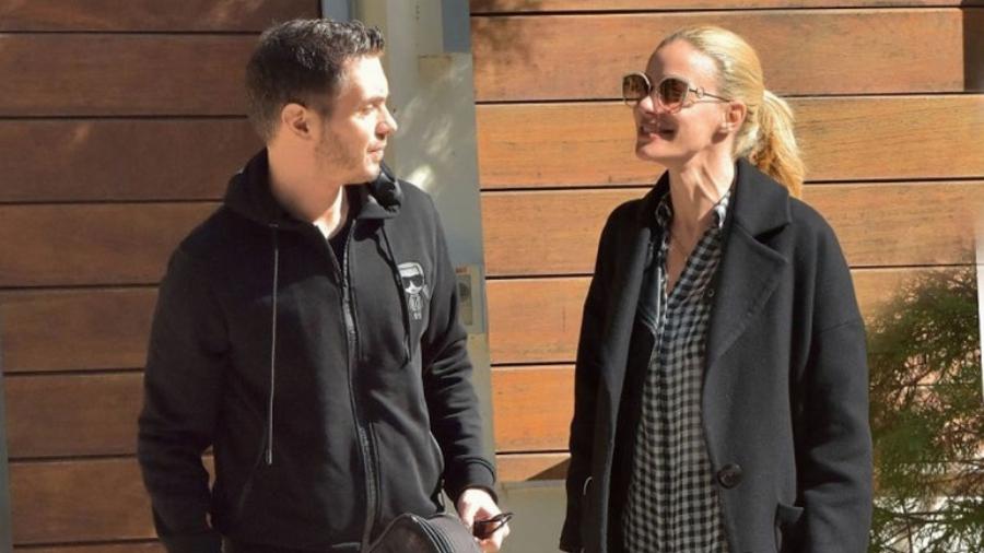 Ξεκίνησαν να το χτίζουν, το παράτησαν και κάηκε: Το πανέμορφο σπίτι που ετοίμαζαν Ζέτα Μακρυπούλια και Μιχάλης Χατζηγιάννης πριν χωρίσουν