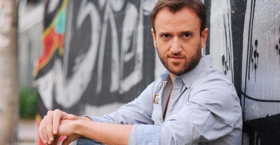 Αργύρης Αγγέλου: Το «Παρά 5», ο θάνατος του πατέρα του από καρκίνο, η τεράστια αλλαγή στο σώμα του και η αποζημίωση από την Google