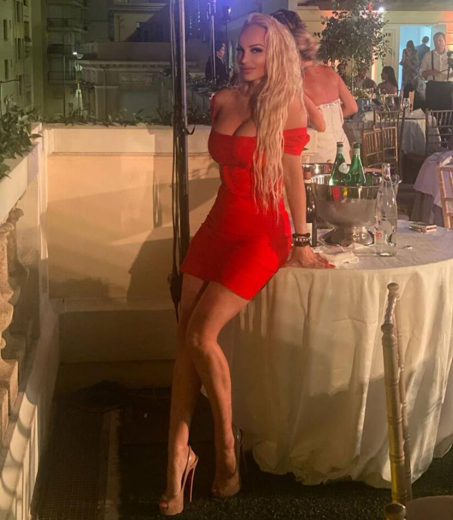 Θέμης Αδαμαντίδης: Αυτή είναι η σύντροφος που τον κατηγορεί για ξυλοδαρμό