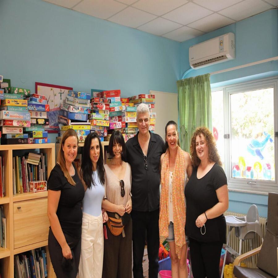 Άνθρωπος με Α κεφάλαιο: Ο Βλαδίμηρος Κυριακίδης συνάντησε παιδιά που δίνουν μάχη με τον καρκίνο και τα ενθάρρυνε