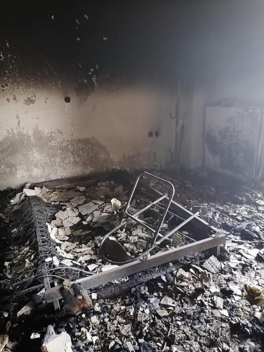 Έμειναν στο δρόμο όταν έχασαν το σπίτι τους στην φωτιά της Ανθούσας:  2 οικογένειες με 3 παιδιά ζητούν ρούχα, παπούτσια και σχολικά είδη