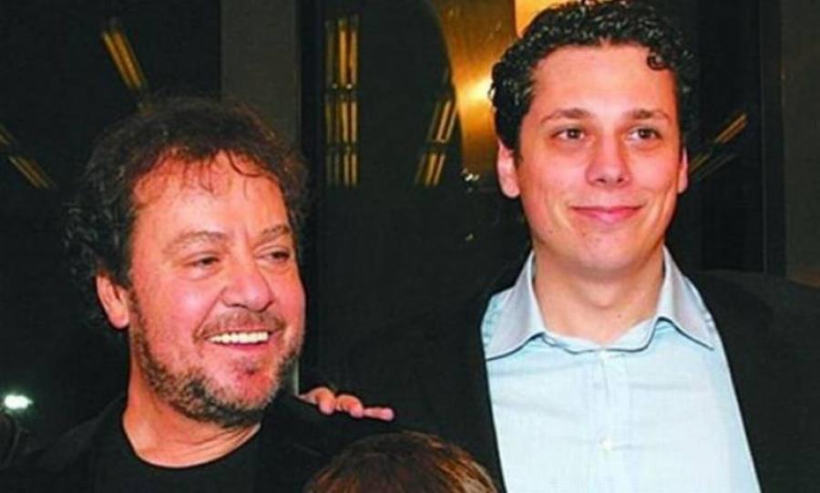 Γιάννης Πάριος: Τα πρώτα βήματα στη μουσική, οι 2 γάμοι, τα 4 παιδιά και ο νέο έρωτας στη ζωή του